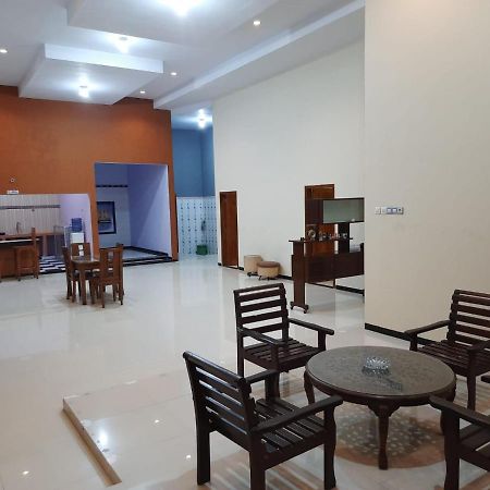 999 Khs 2 Homestay Gilimanuk Exterior photo