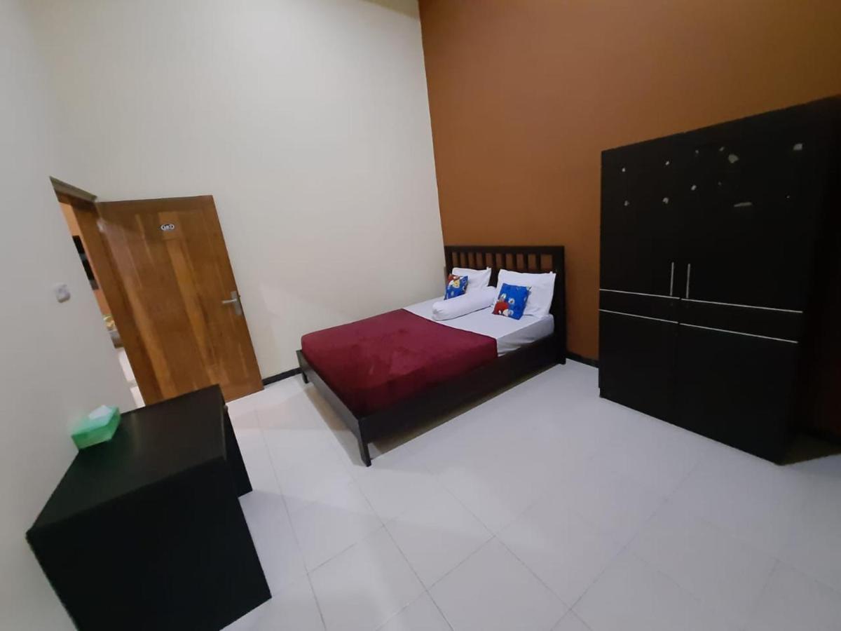 999 Khs 2 Homestay Gilimanuk Exterior photo