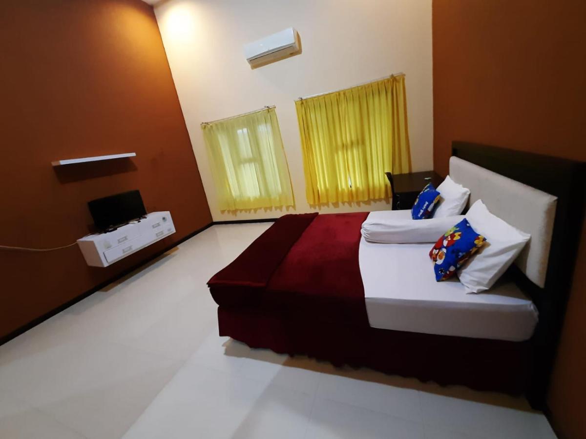 999 Khs 2 Homestay Gilimanuk Exterior photo